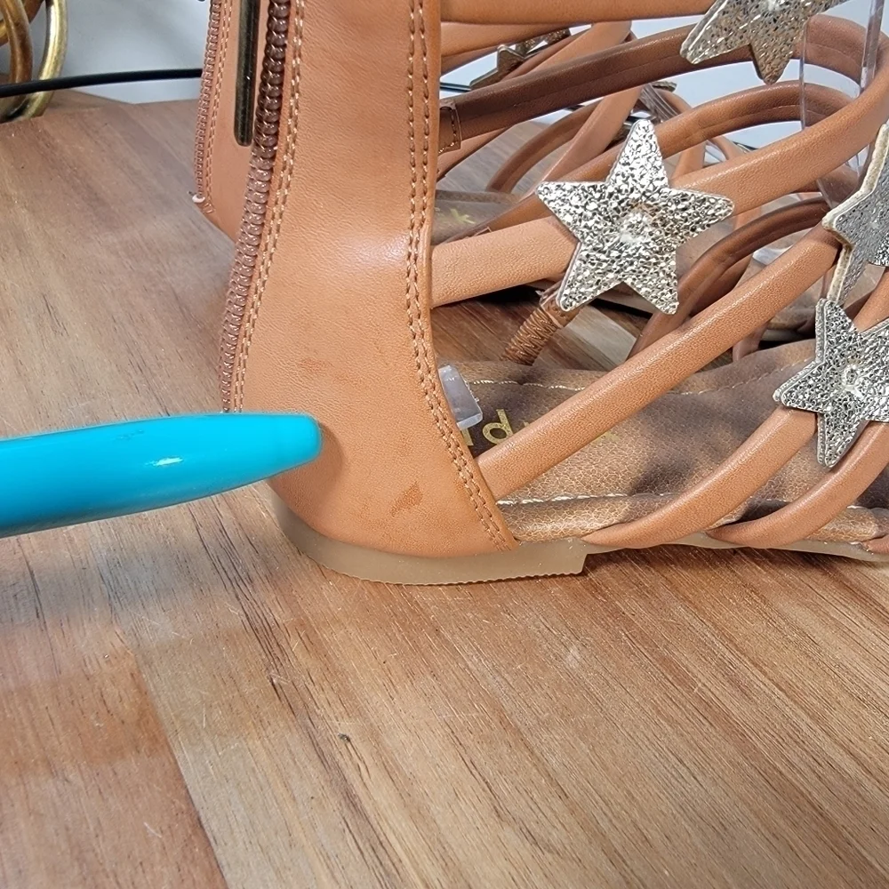 Kidpik Gold Stars Gladiator Sandals Size 1